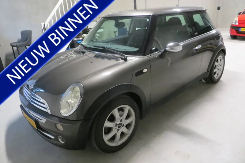 MINI One (2006)