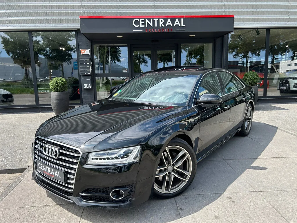 Audi A8 (2017) — foto 1
