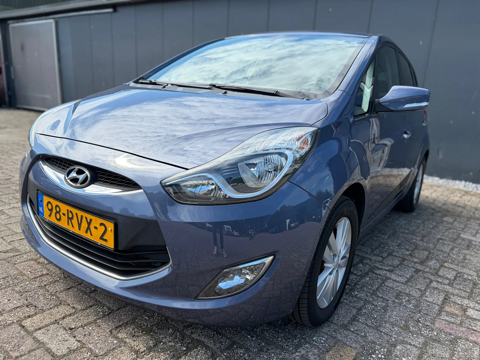 Hyundai ix20 (2011) — foto 1