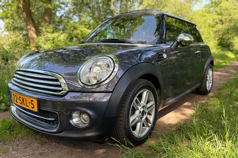 MINI Cooper (2011)