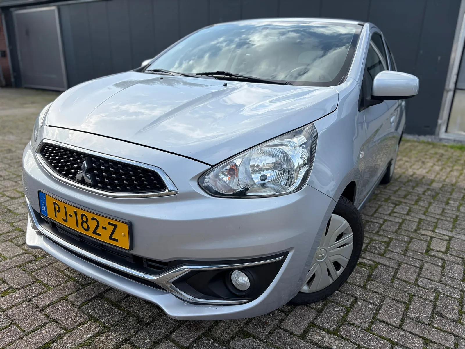Mitsubishi Space Star (2017) — foto 1