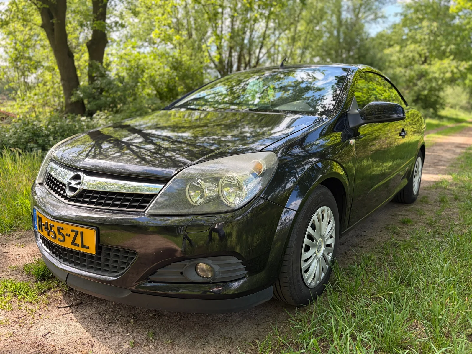 Opel Astra Twin Top (2009) — foto 1