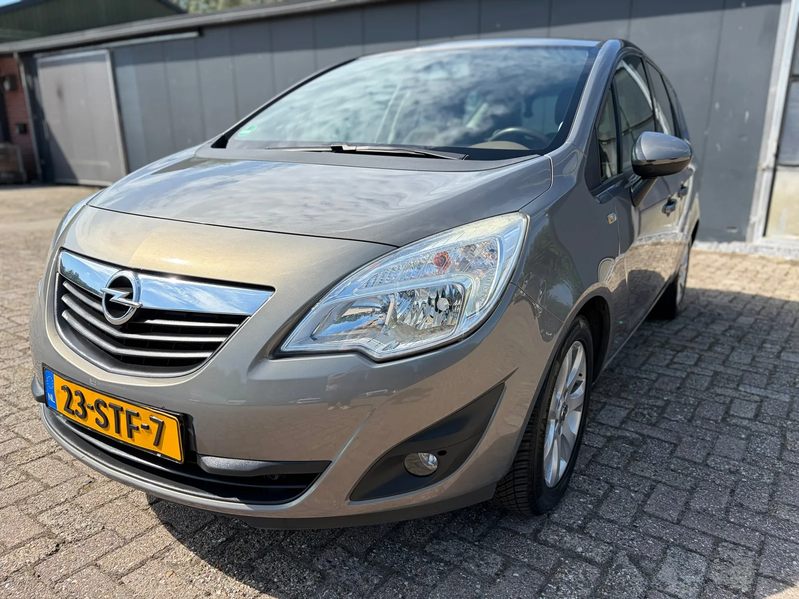 Opel Meriva (2011) — foto 1