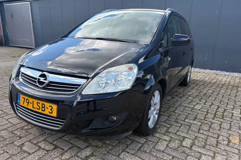 Opel Zafira (2010)