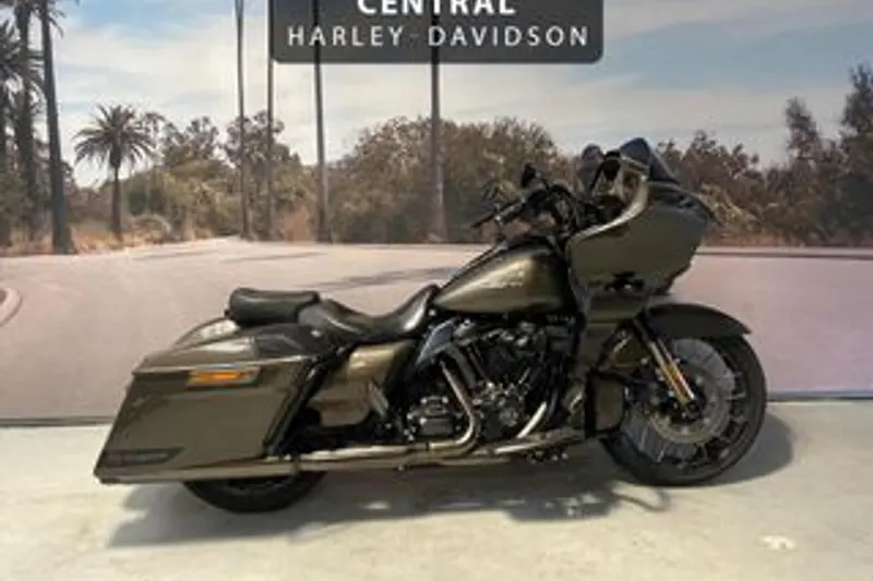 Harley-Davidson CVO Road Glide (2021)