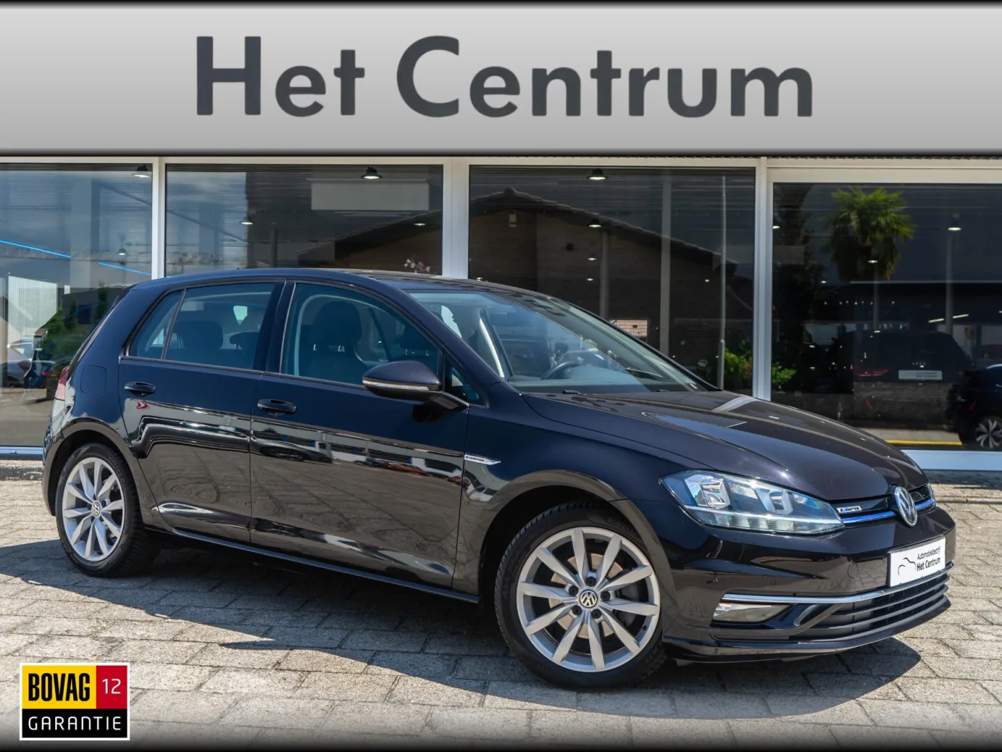 Volkswagen Golf (2019) — foto 1