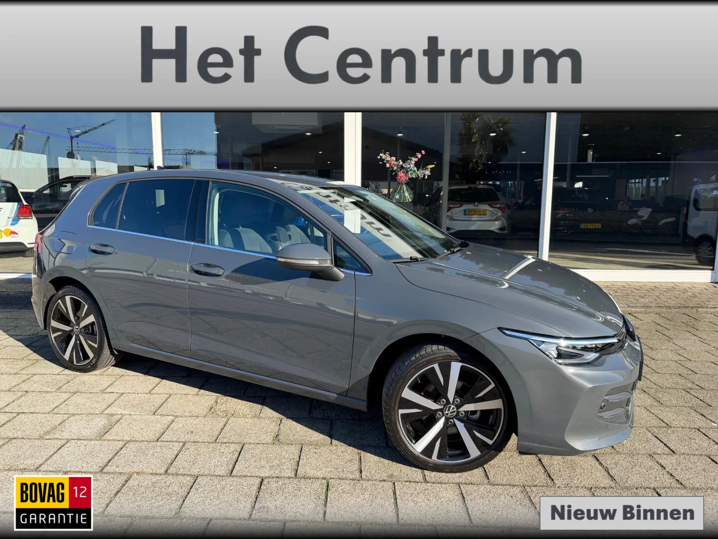 Volkswagen Golf (2025) — foto 1