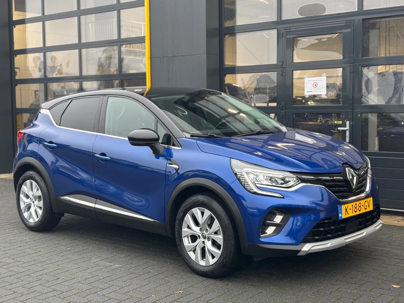 Renault Captur (2020) — foto 1