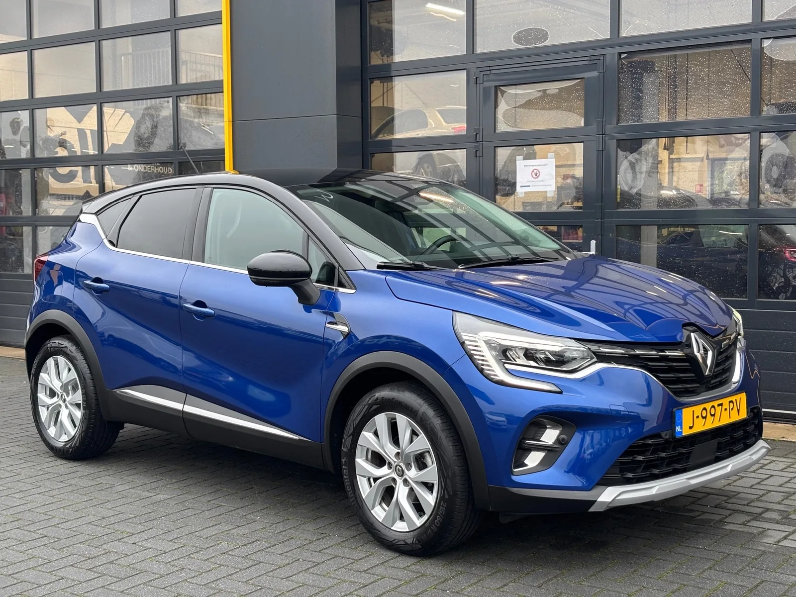 Renault Captur (2020) — foto 1