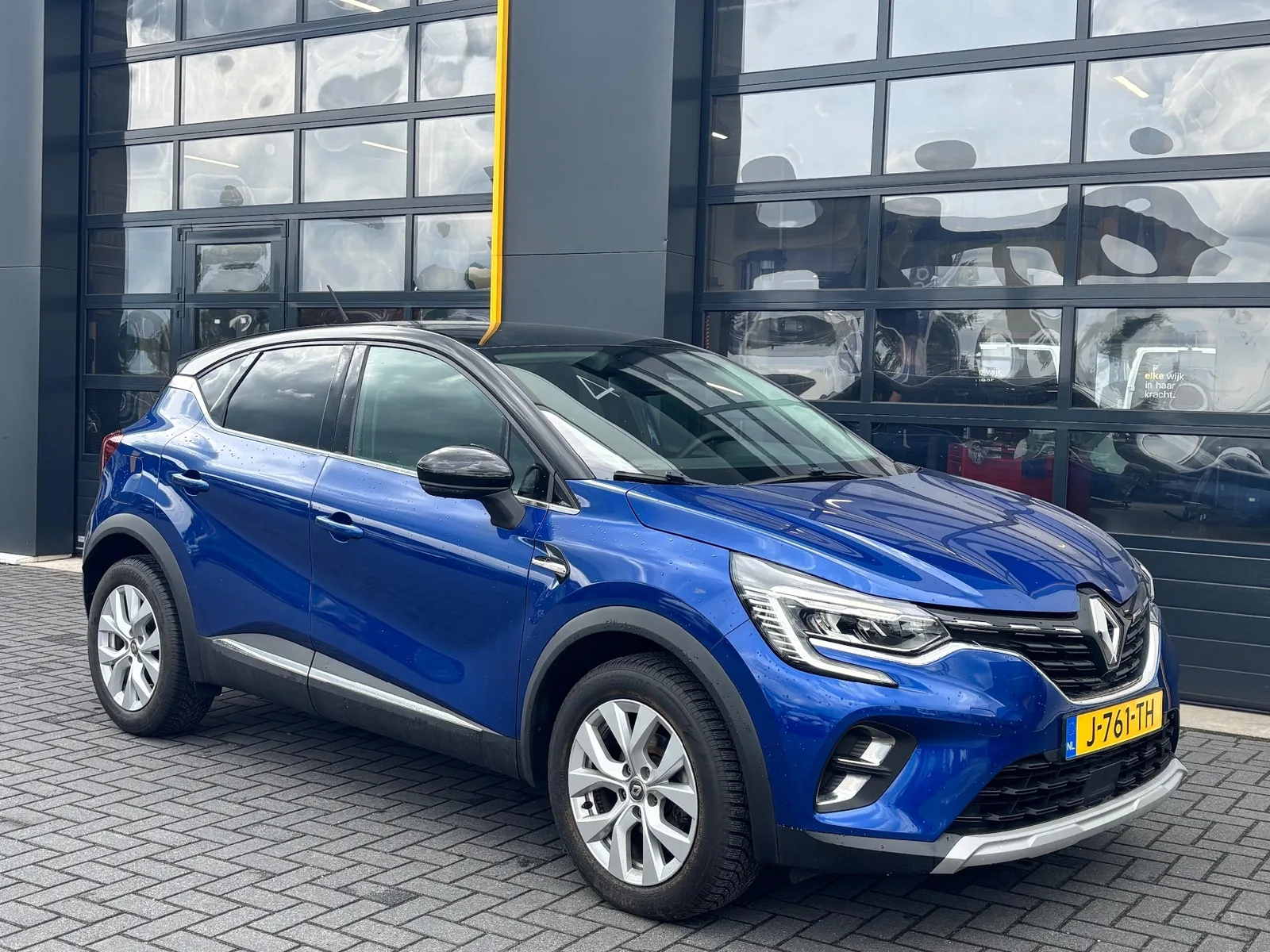 Renault Captur (2020) — foto 1