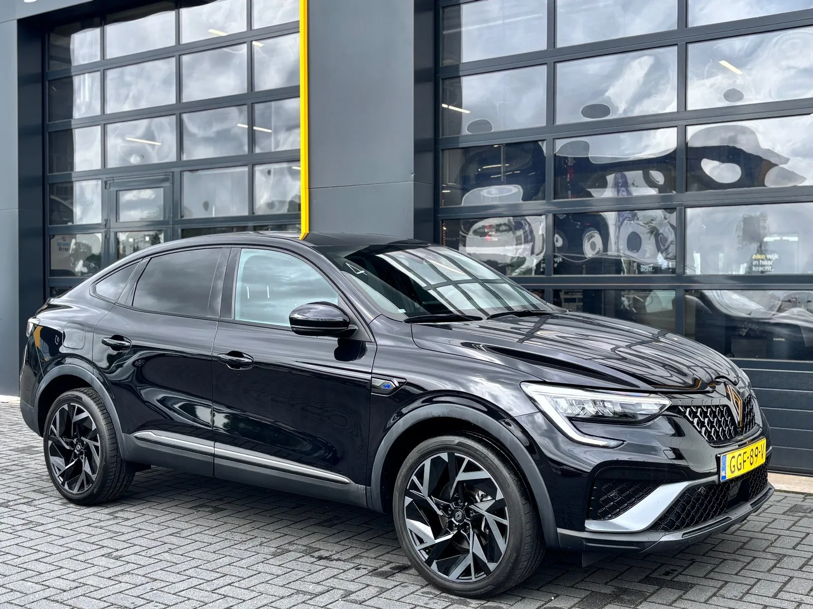 Renault Arkana (2024) — foto 1