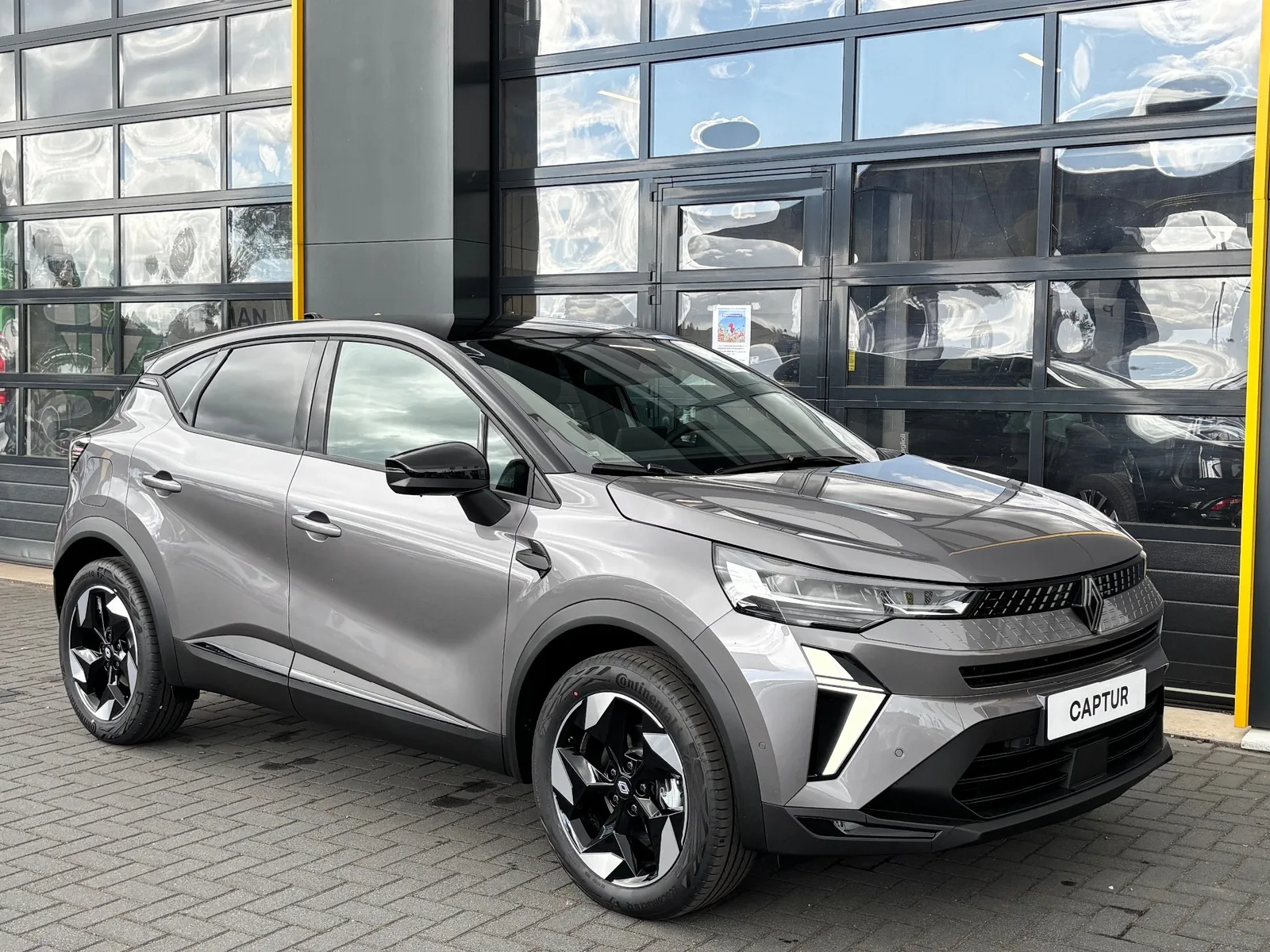 Renault Captur (2026) — foto 1