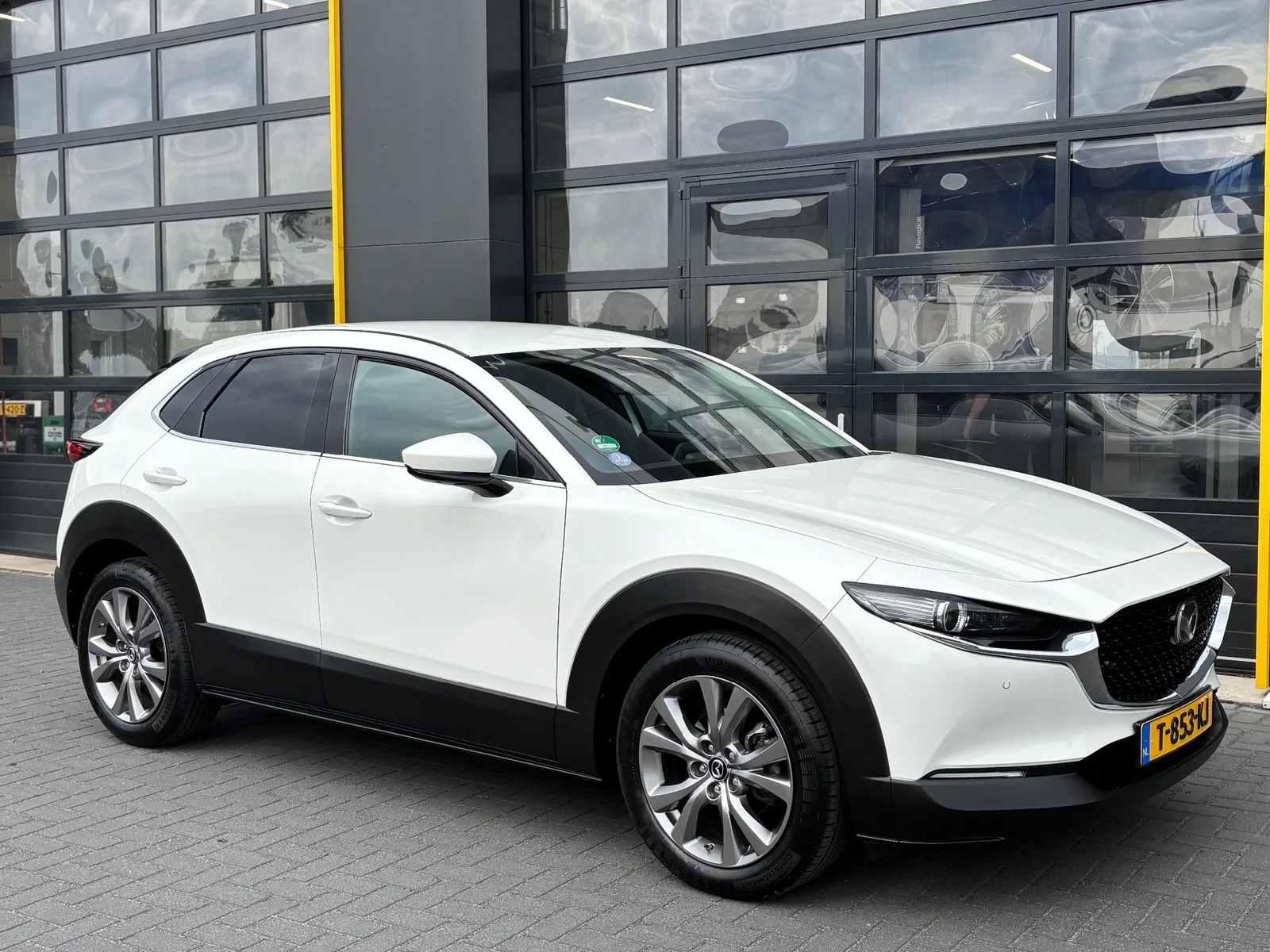 Mazda CX-30 (2019) — foto 1