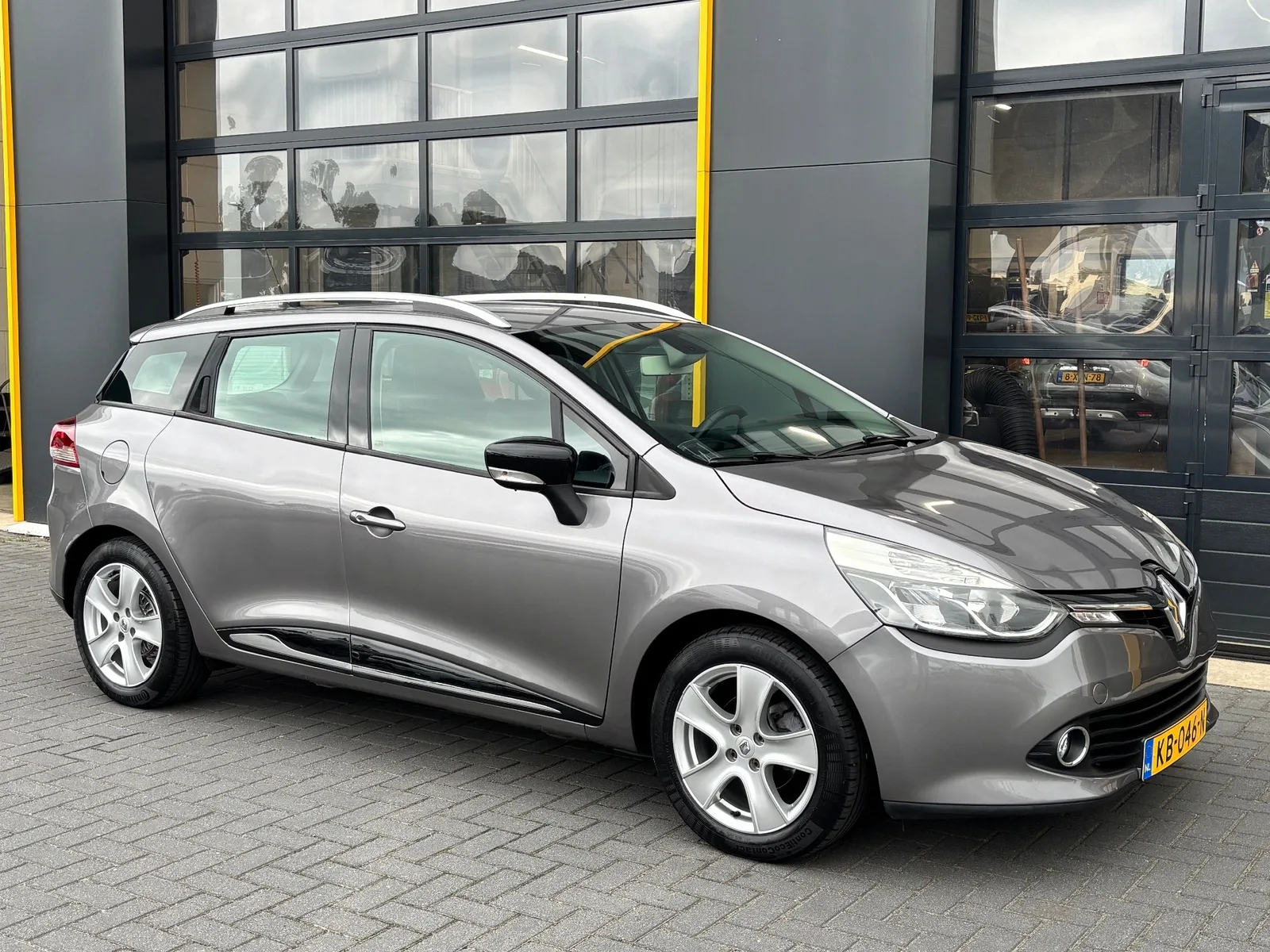 Renault Clio (2016) — foto 1