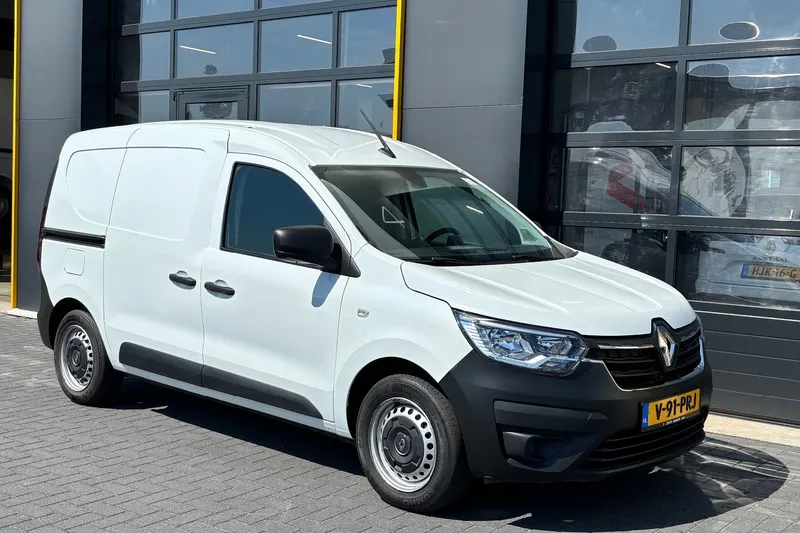 Renault EXPRESS (2023)