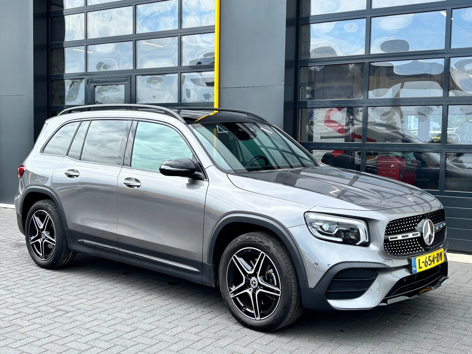 Mercedes-Benz GLB-Klasse (2021) — foto 1