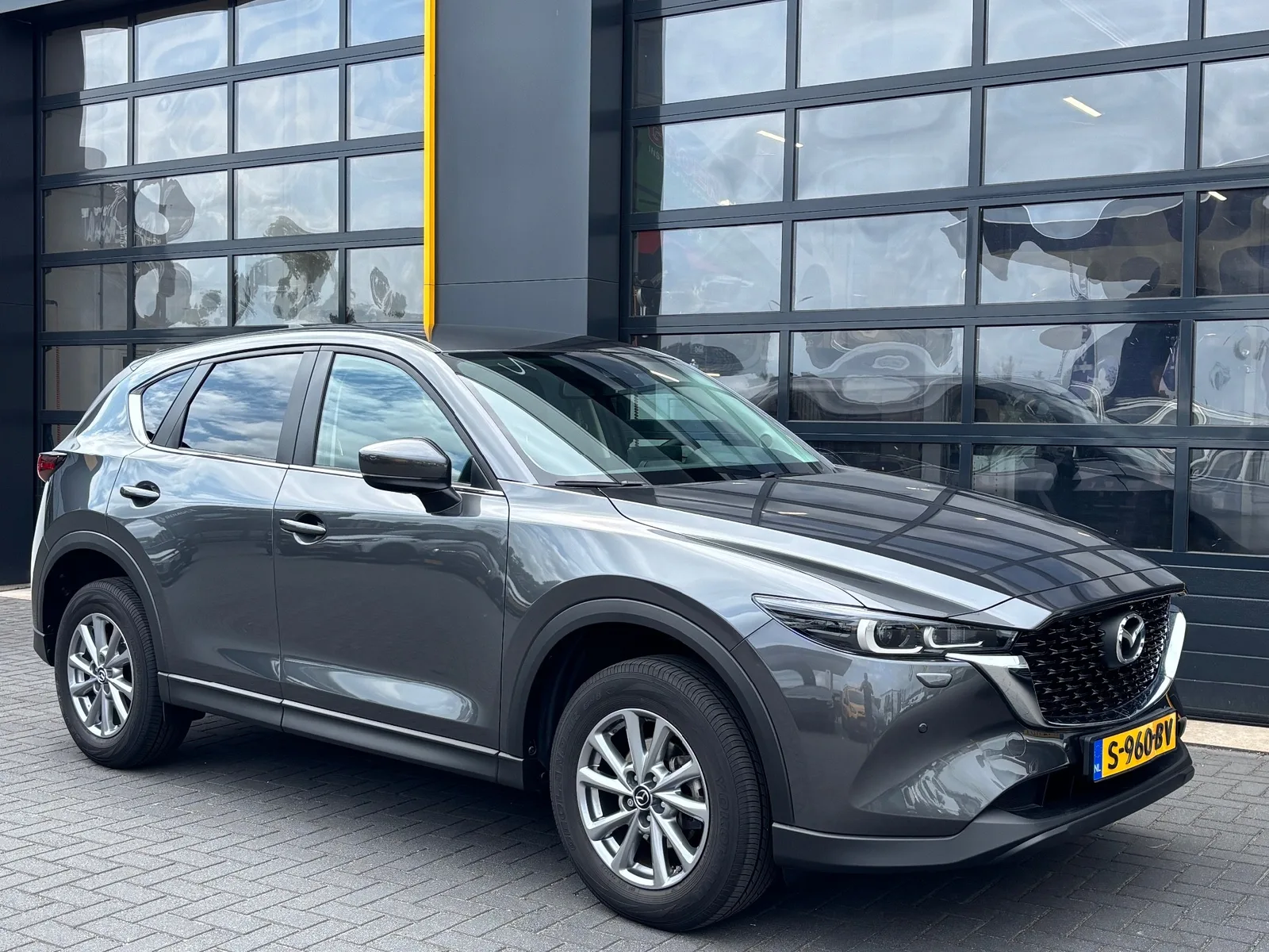 Mazda CX-5 (2023) — foto 1