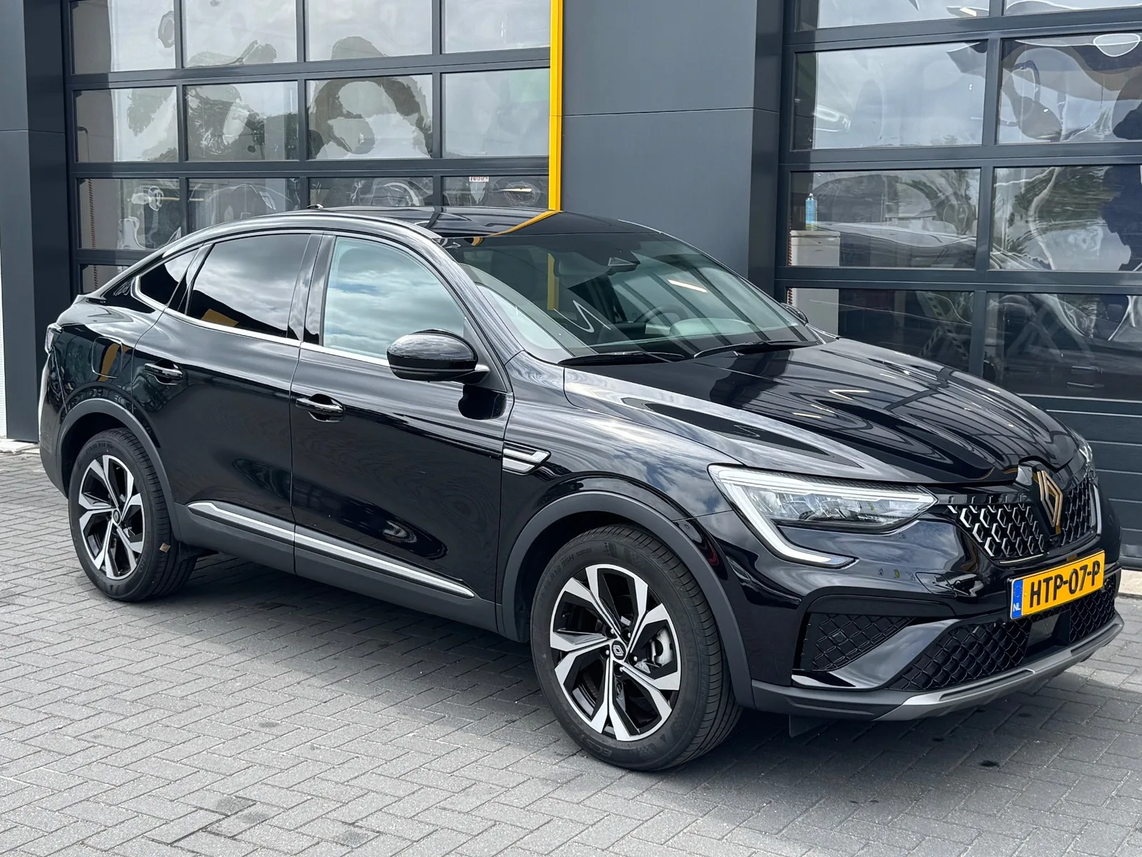 Renault Arkana (2025) — foto 1