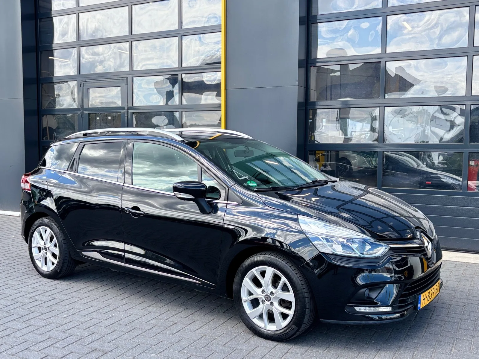Renault Clio (2020) — foto 1