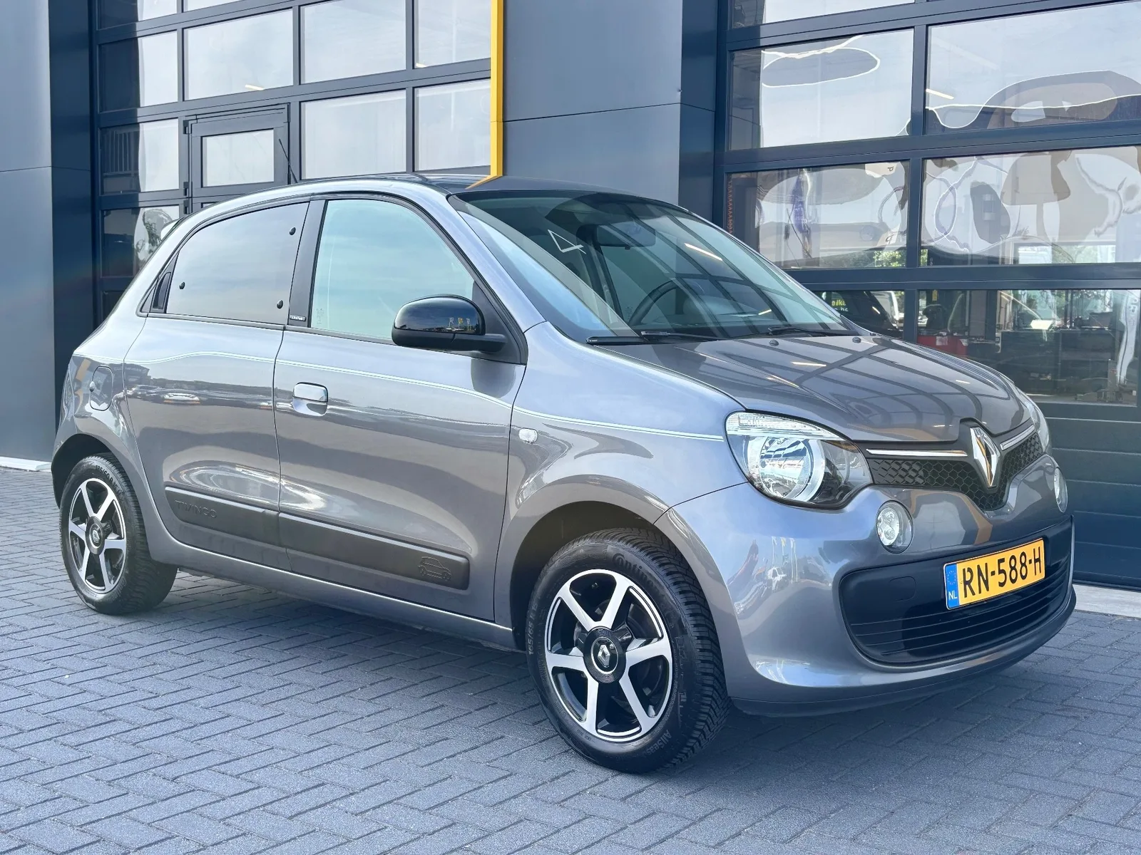 Renault Twingo (2018) — foto 1