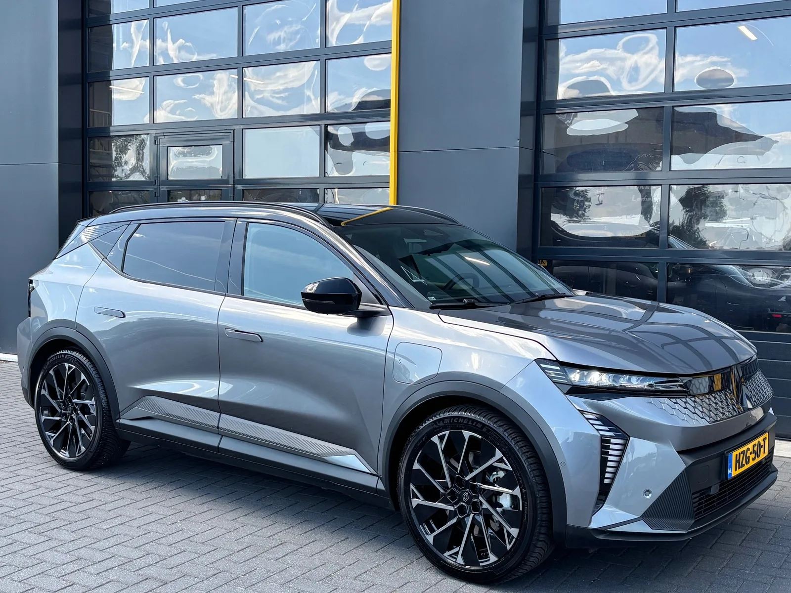Renault Scénic (2025) — foto 1
