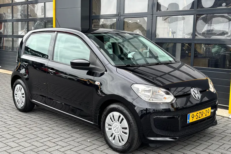 Volkswagen Up (2013)