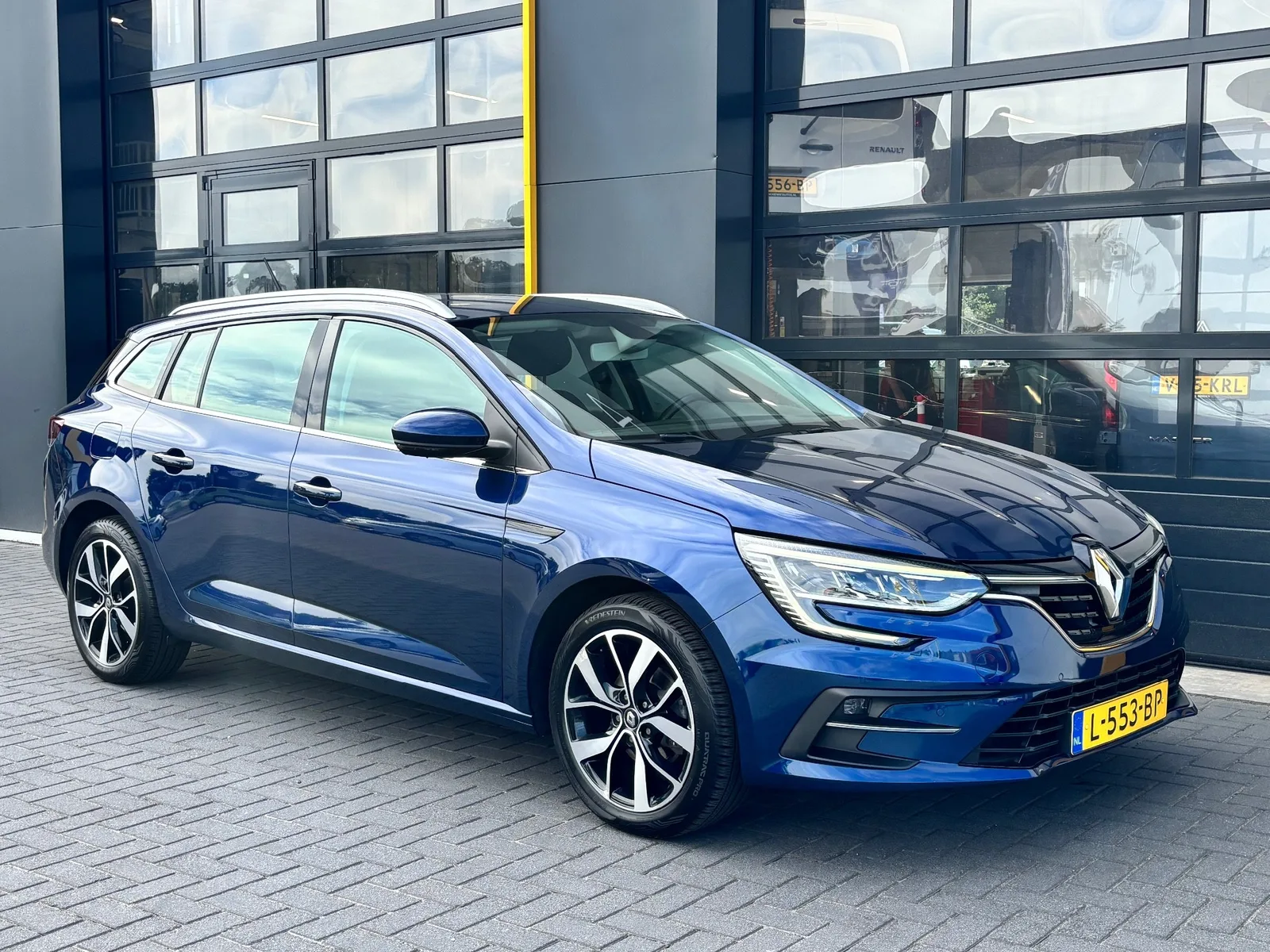 Renault Mégane (2021) — foto 1