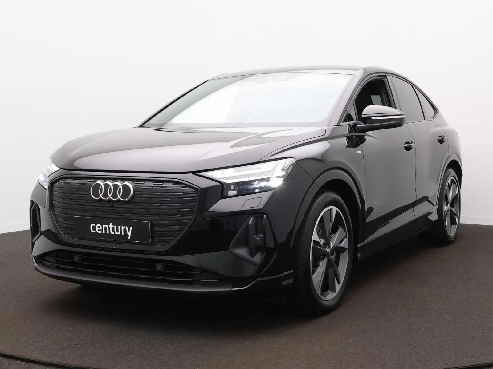 Audi Q4 e-tron (2025) — foto 1