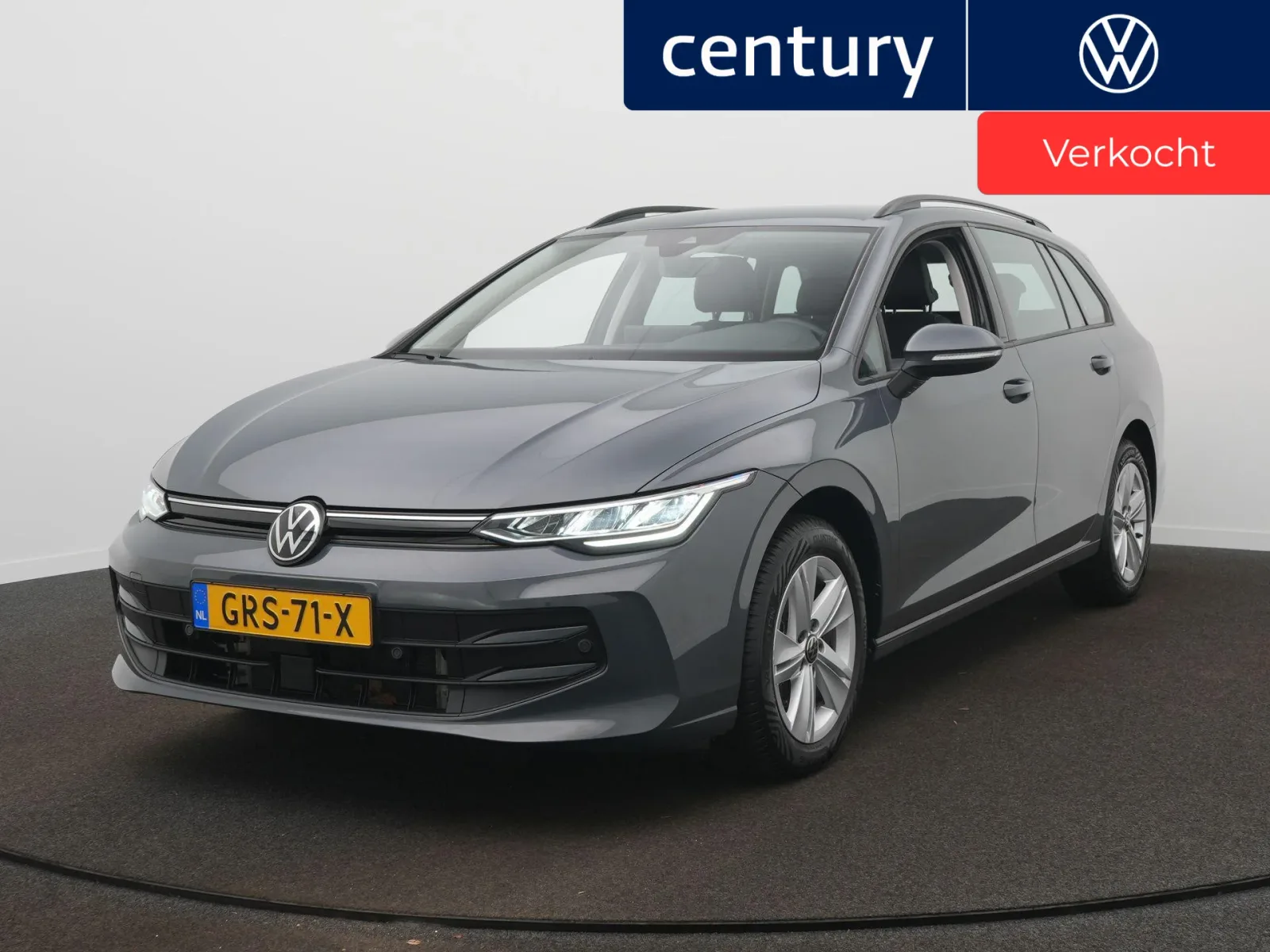 Volkswagen Golf (2024) — foto 1