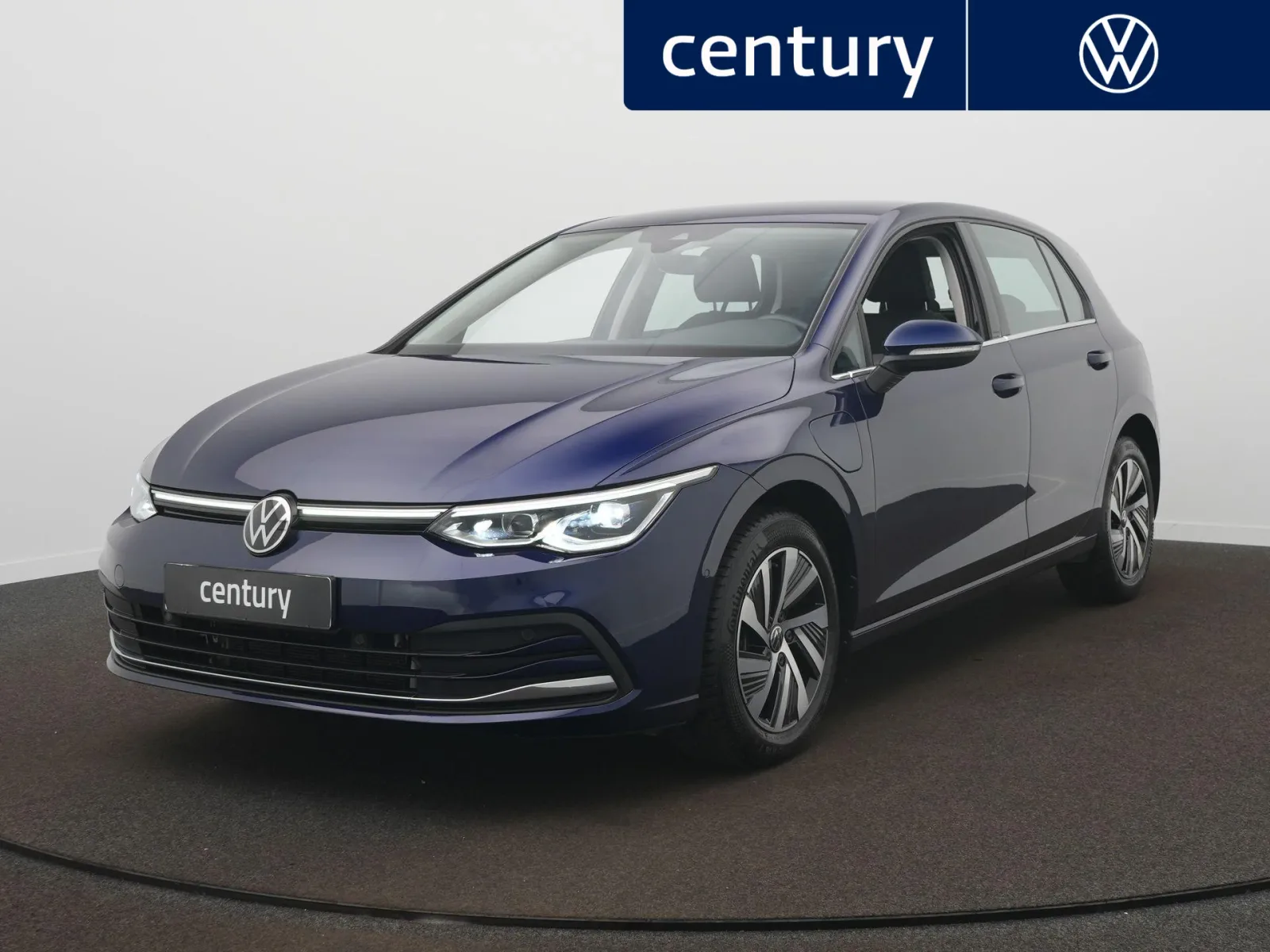Volkswagen Golf (2021) — foto 1