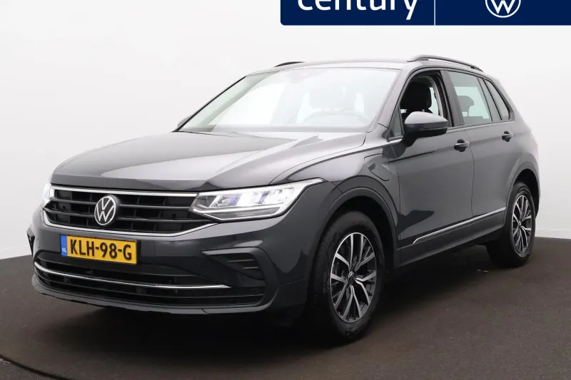 Volkswagen Tiguan (2022)