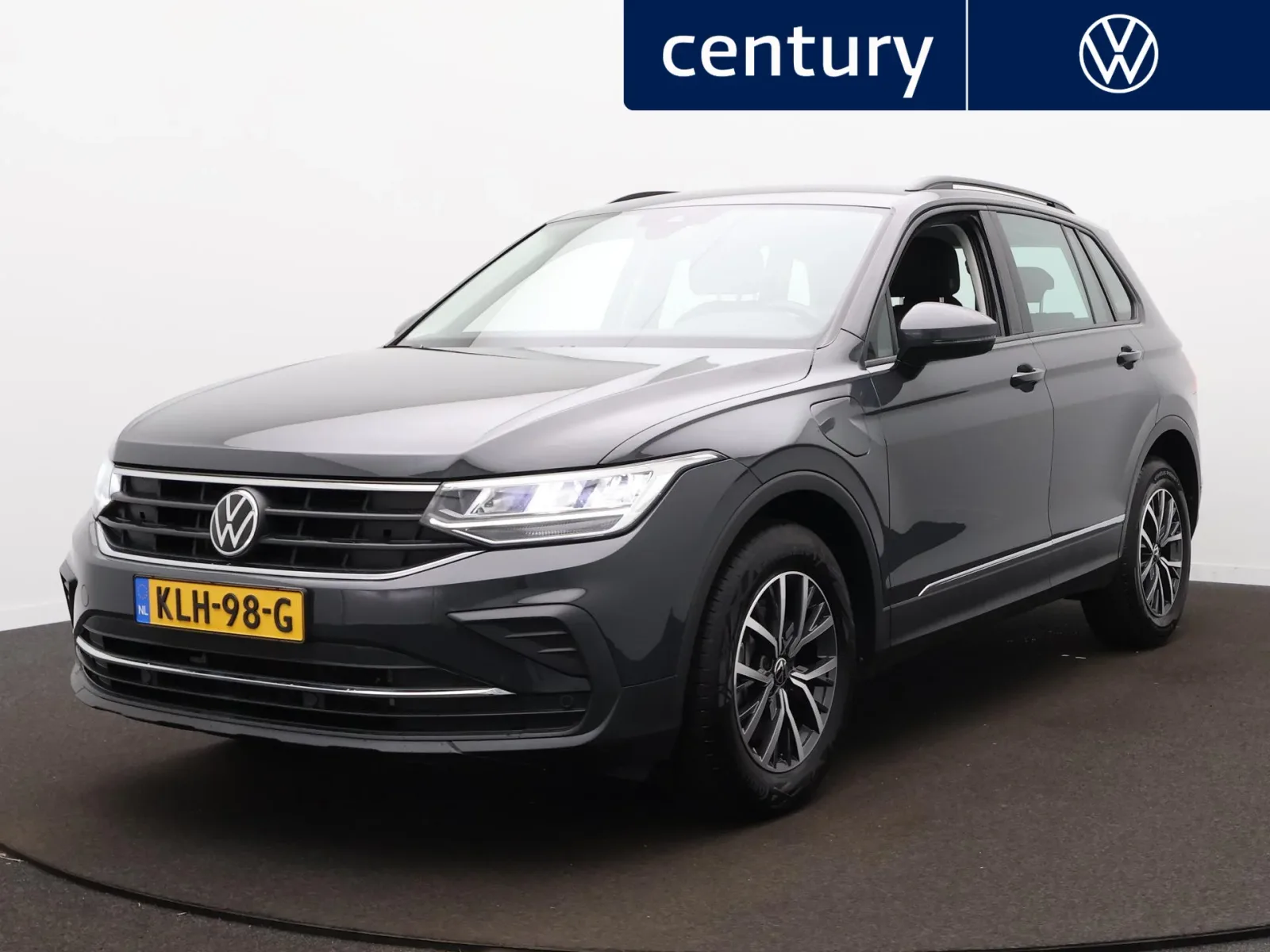 Volkswagen Tiguan (2022) — foto 1