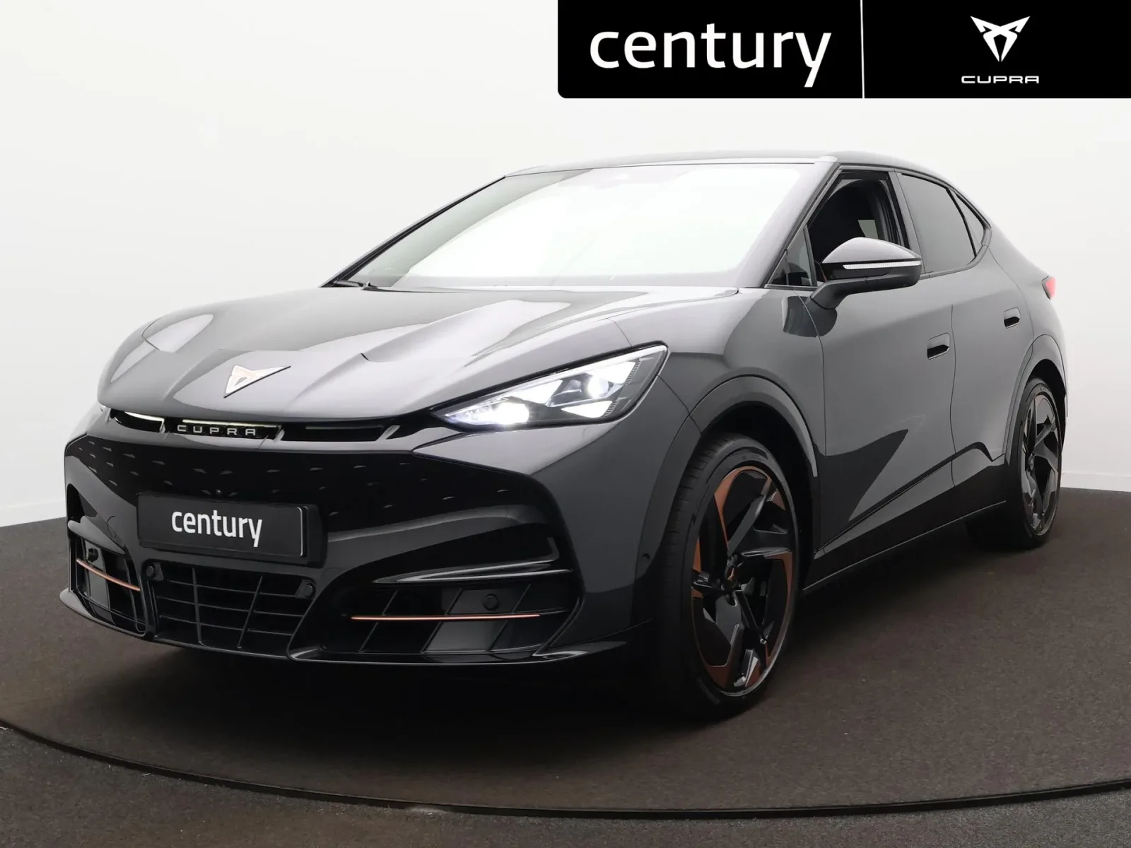 CUPRA Tavascan (2025) — foto 1