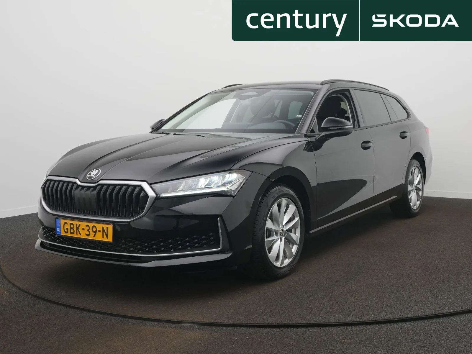 Škoda Superb (2024) — foto 1