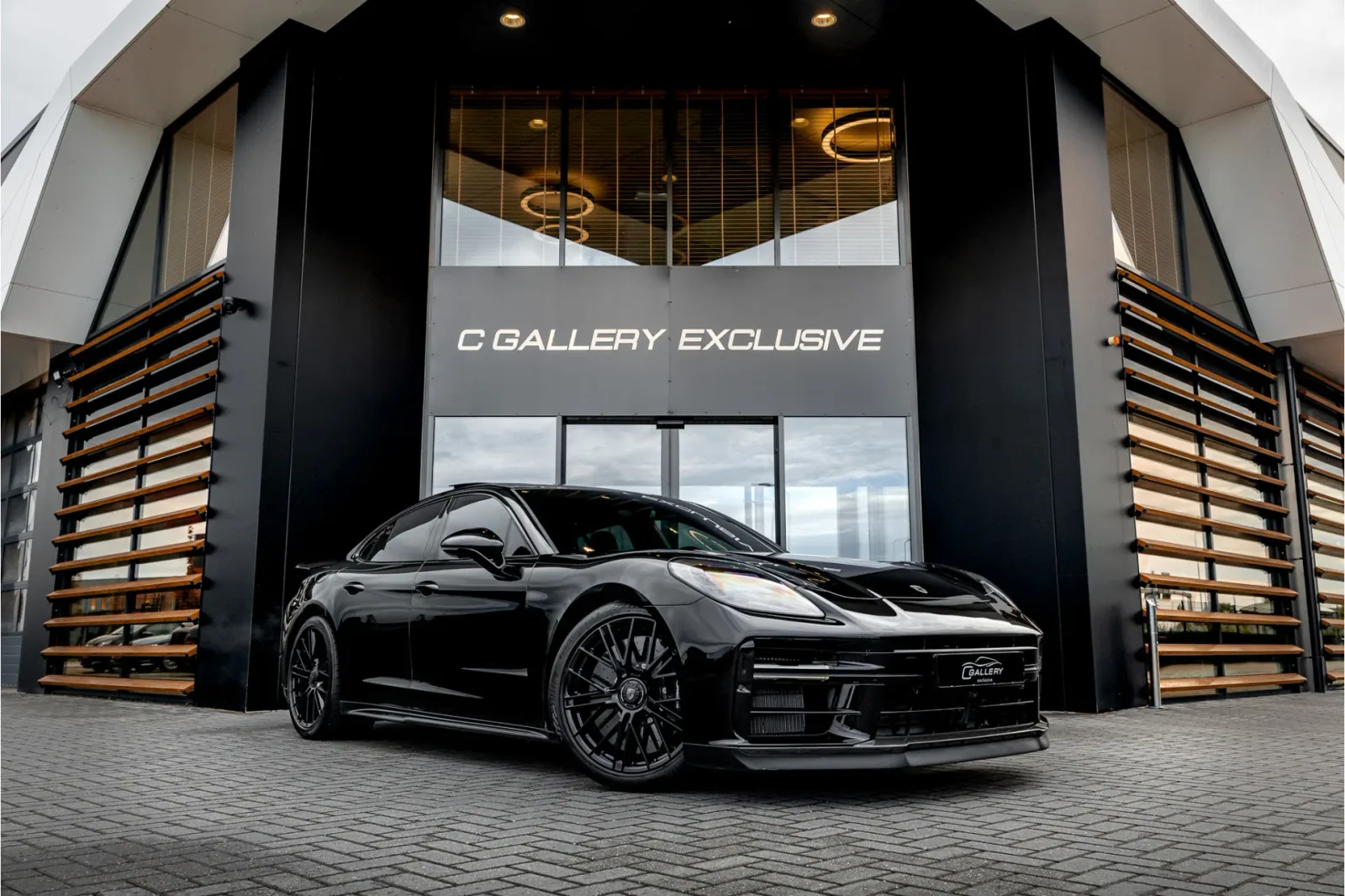 Porsche Panamera (2025) — foto 1