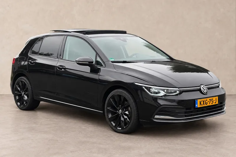 Volkswagen Golf (2022)