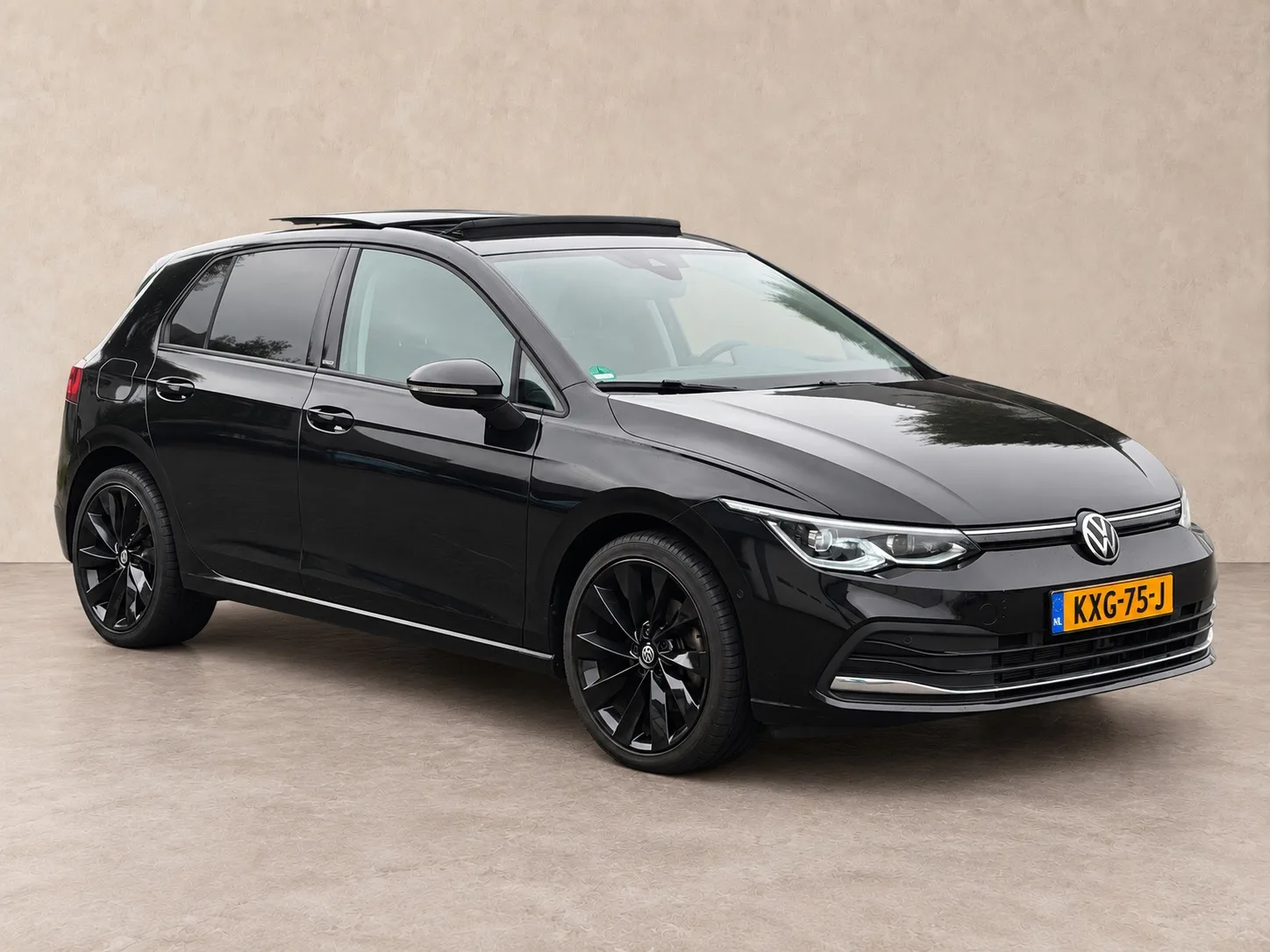 Volkswagen Golf (2022) — foto 1