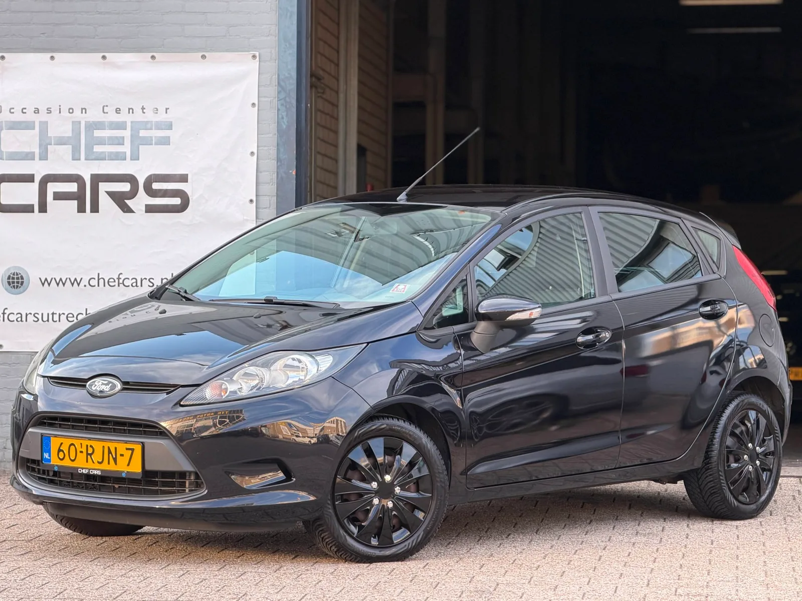 Ford Fiesta (2011) — foto 1