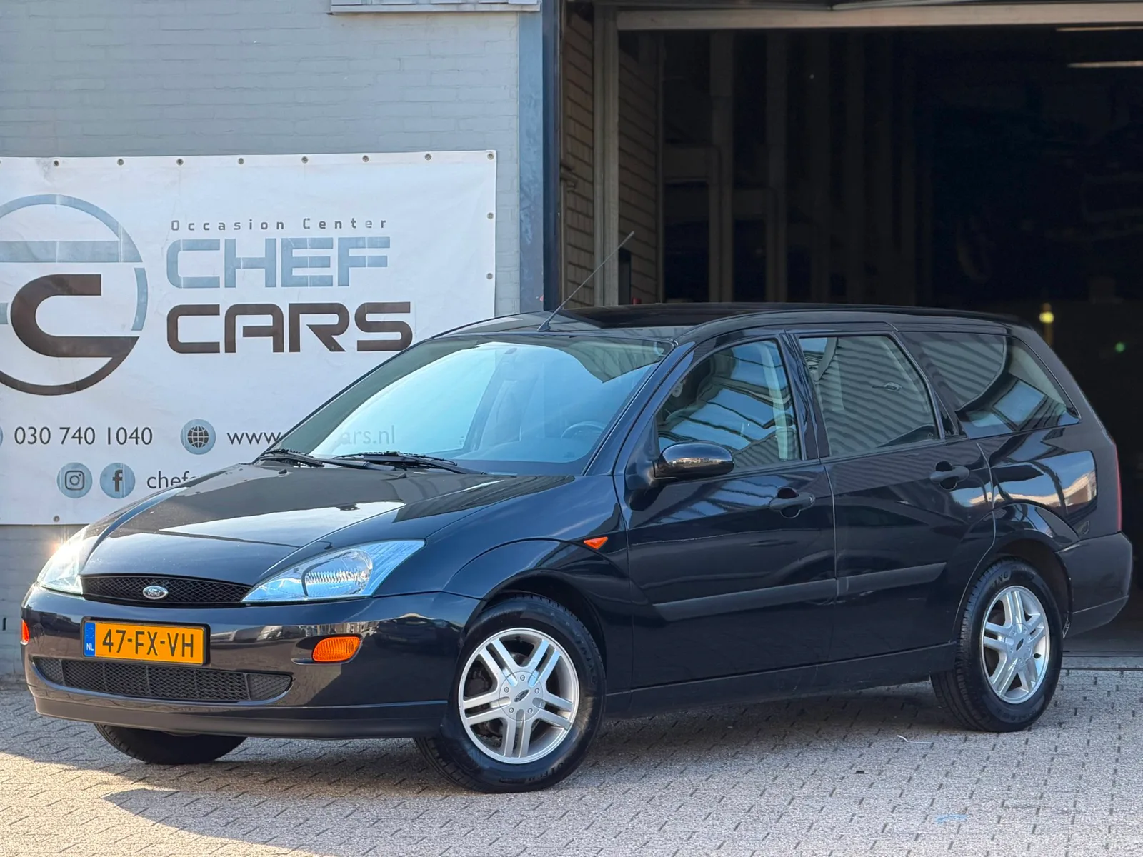 Ford Focus (2000) — foto 1