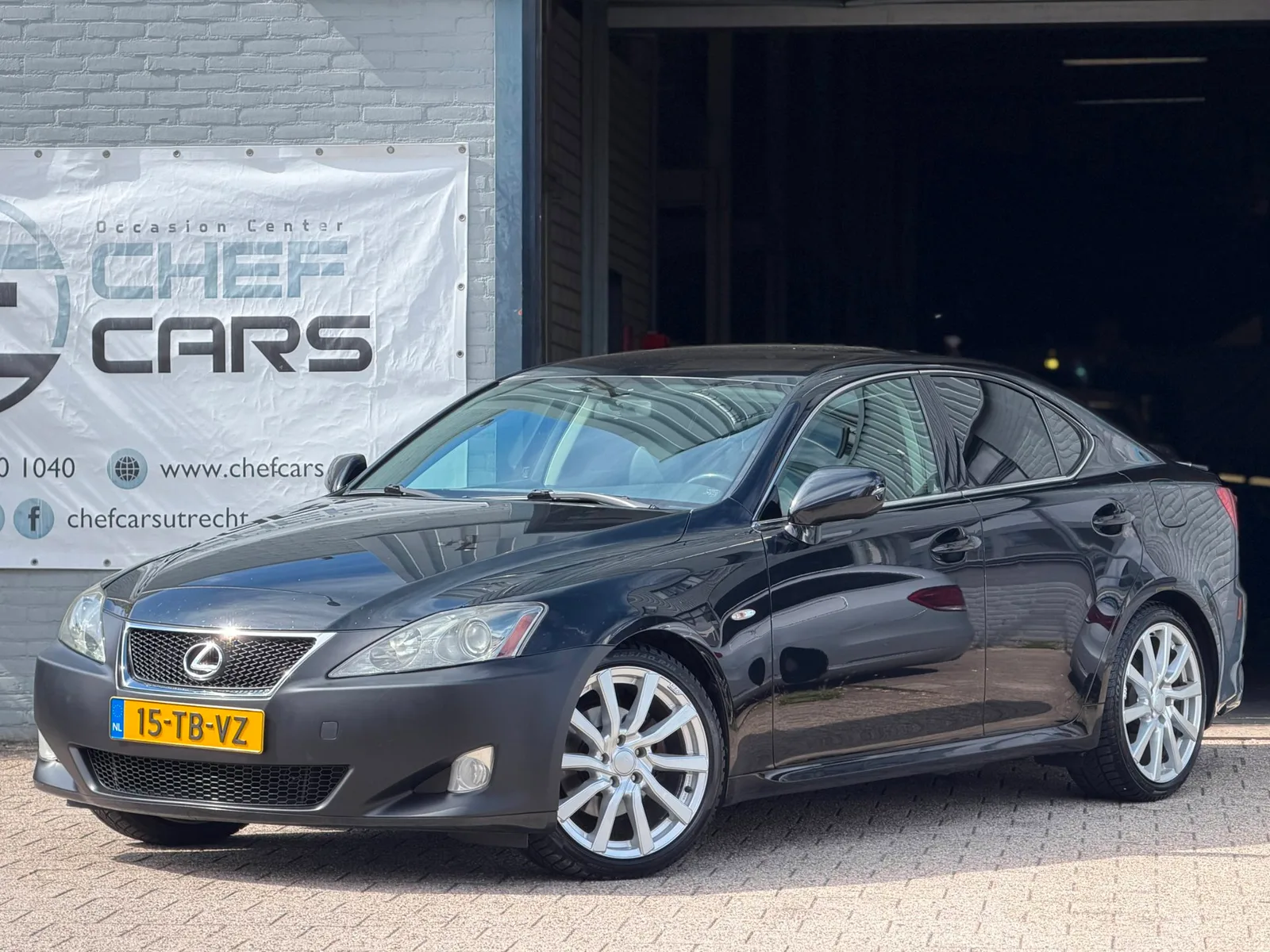 Lexus IS (2006) — foto 1