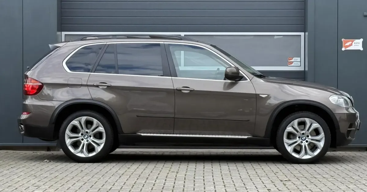 BMW X5 (2011) — foto 1