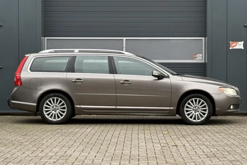Volvo V70 (2008)