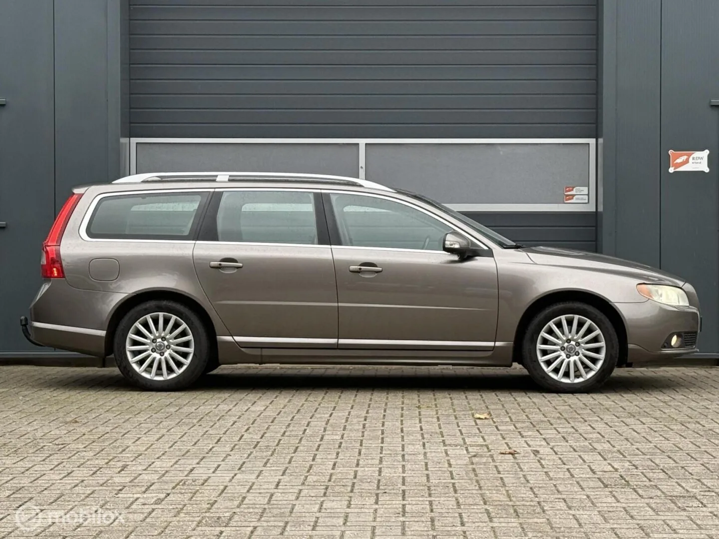 Volvo V70 (2008) — foto 1
