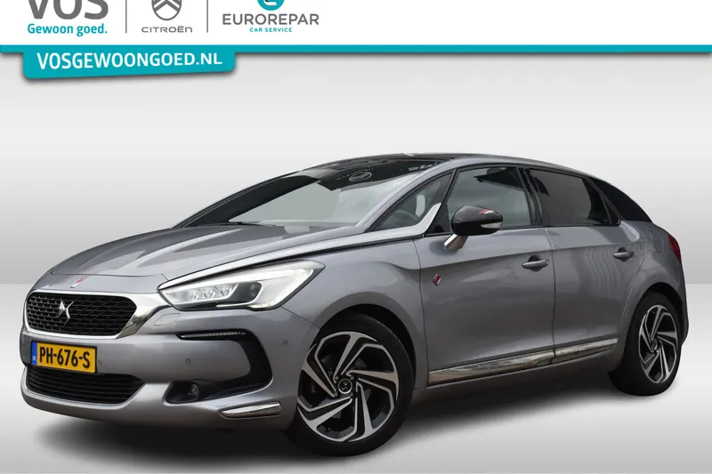 DS 5 (2017)