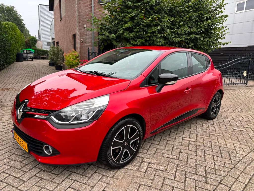 Renault Clio (2015) — foto 1