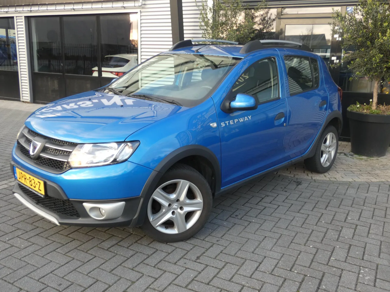 Dacia Sandero (2015) — foto 1