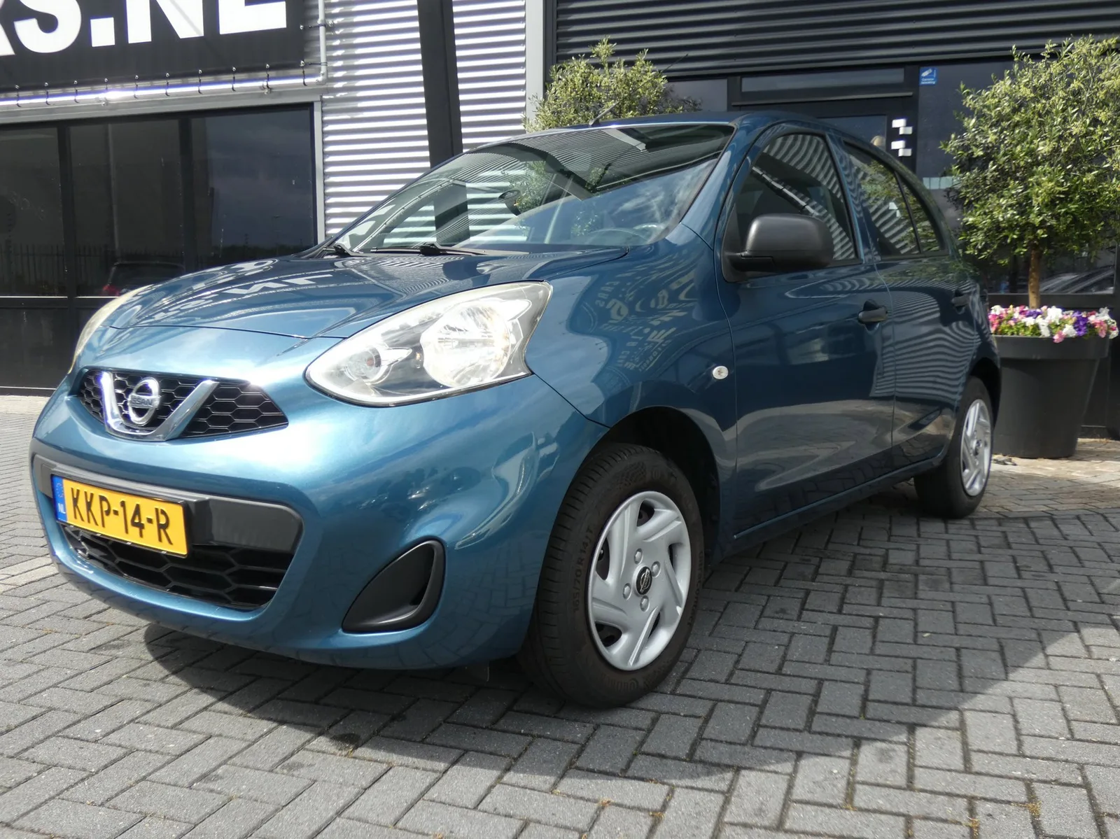 Nissan Micra (2014) — foto 1