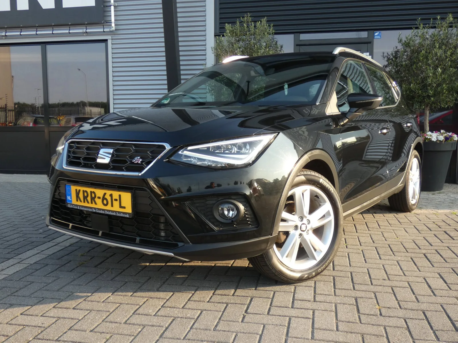 SEAT Arona (2018) — foto 1