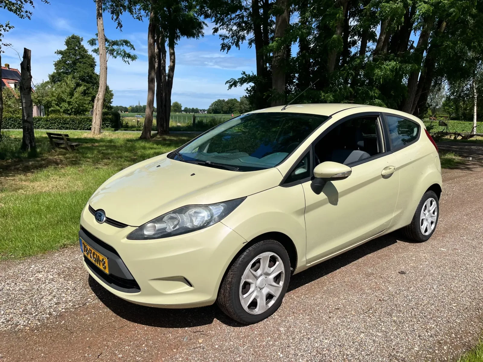 Ford Fiesta (2009) — foto 1