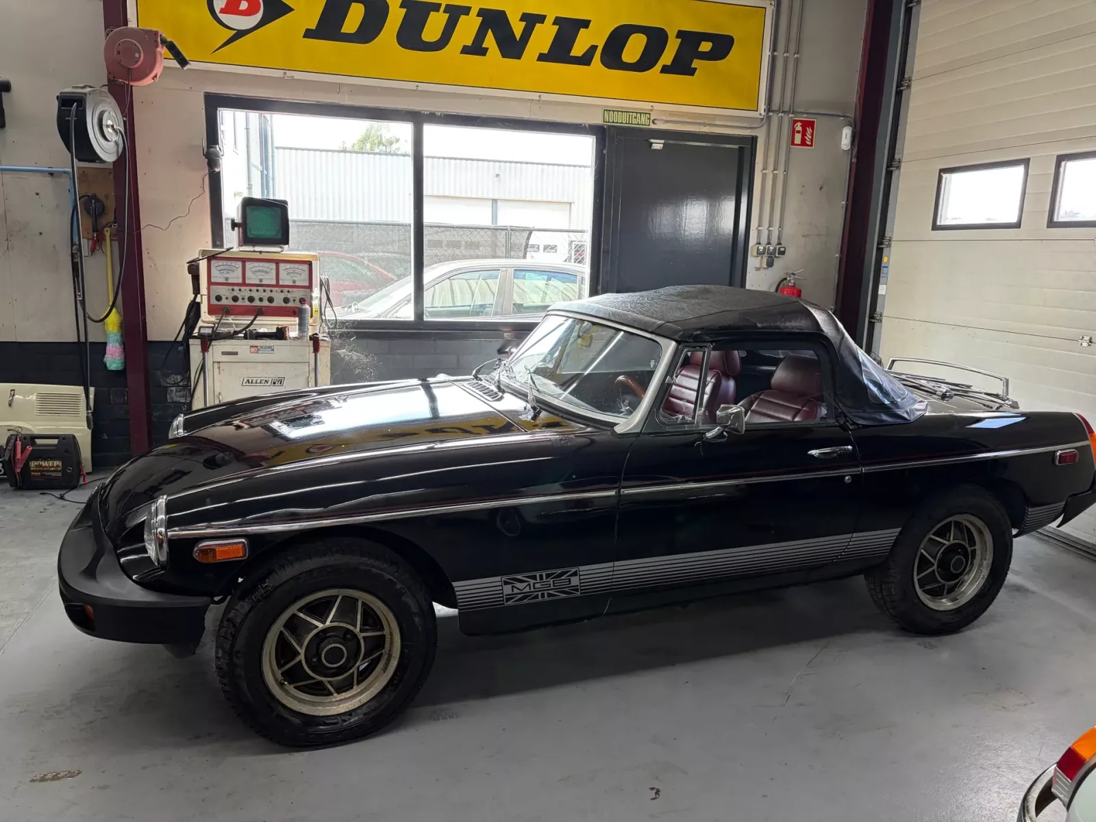MG B (1979) — foto 1